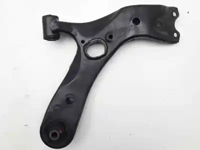 Gebrauchtes Autoersatzteil Unterer Lenker Radaufhängung Vorn Rechts zum TOYOTA AURIS Active OEM-IAM-Referenzen   