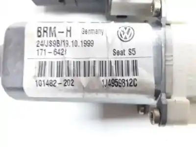 Автозапчасти б/у мотор заднего правого стекла за seat toledo (1m2) stella ссылки oem iam 1j4959812c  