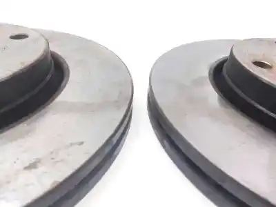 Peça sobressalente para automóvel em segunda mão disco de travão dianteiro por renault clio iv limited referências oem iam   