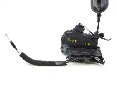 Peça sobressalente para automóvel em segunda mão fechadura da porta dianteira direita por renault clio iv limited referências oem iam 805024563r  