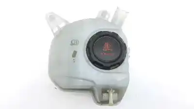 Pièce détachée automobile d'occasion Vase D'expansion De Liquide De Refroidissement pour VOLKSWAGEN POLO Beats Références OEM IAM 2Q0121407D  