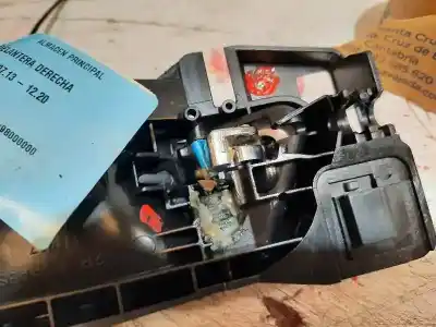 Second-hand car spare part interior right front handle for peugeot 308 active oem iam references 98000000  