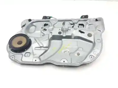 Pièce détachée automobile d'occasion LÉVE GLACE AVANT DROIT pour VOLKSWAGEN POLO (9N3)  Références OEM IAM 600837138  04837756
