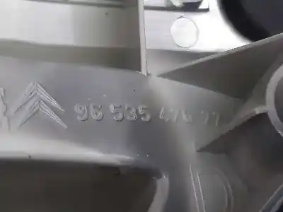 Pezzo di ricambio per auto di seconda mano luce di coda interna destra per citroen c4 picasso sx riferimenti oem iam 9653547677  