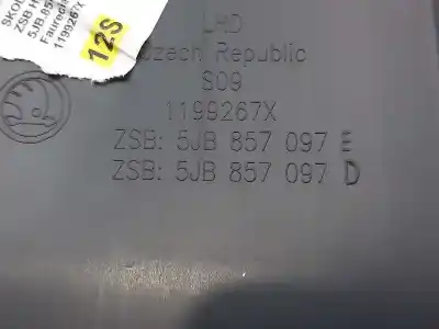 Peça sobressalente para automóvel em segunda mão porta luvas por skoda rapid elegance referências oem iam 5jb857097e  5jb857097d