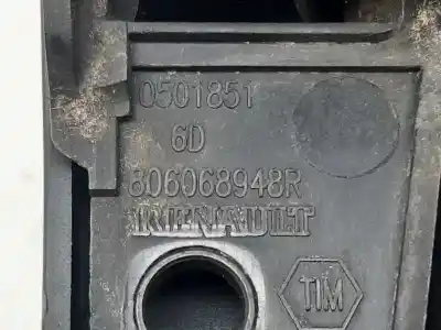 Second-hand car spare part exterior right rear door handle for dacia duster ambiance 4x2 oem iam references 806068948r  