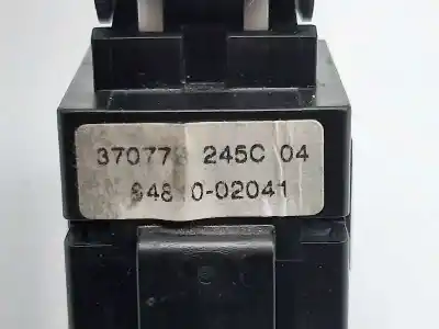 Second-hand car spare part right front power window switch for toyota corolla (e12) 1.4 turbodiesel cat oem iam references 8481002041  37077b