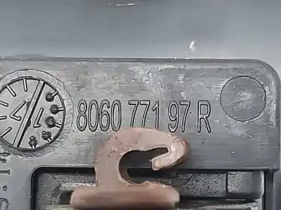 Автозапчасти б/у левая сторона внешняя ручка за dacia dokker express ambiance ссылки oem iam 806077197r  