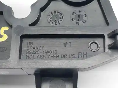 Second-hand car spare part interior right front handle for kia rio concept oem iam references 826201w010  