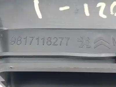 Pezzo di ricambio per auto di seconda mano griglia di aerazione per citroen c5 aircross feel riferimenti oem iam 9817118277  