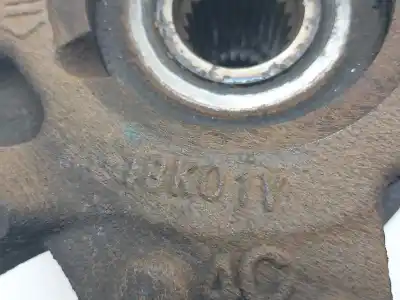 Second-hand car spare part front left knuckle for dacia sandero access oem iam references   