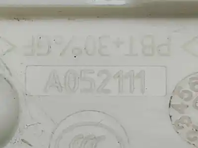 Peça sobressalente para automóvel em segunda mão fechadura da porta traseira esquerda por jeep compass limited referências oem iam a052111  