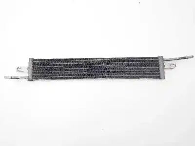 Pezzo di ricambio per auto di seconda mano Radiatore Olio per LAND ROVER RANGE ROVER (LM) 3.6 TD V8 Riferimenti OEM IAM PIB500230  