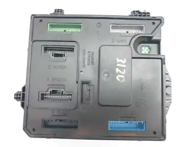 Second-hand car spare part fuse box unit for renault fluence dynamique oem iam references 284b15364r  