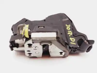 Peça sobressalente para automóvel em segunda mão fechadura da porta dianteira esquerda por toyota verso active referências oem iam 6904002210  