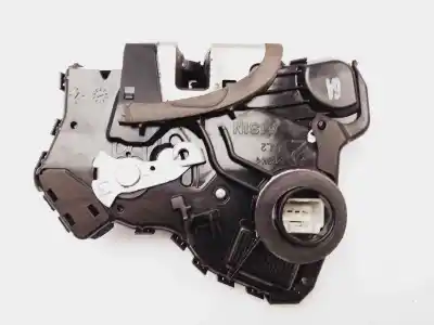 Peça sobressalente para automóvel em segunda mão fechadura da porta dianteira esquerda por toyota verso active referências oem iam 6904002210  