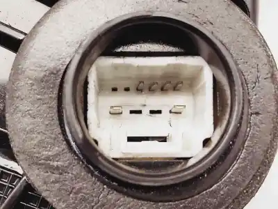 Peça sobressalente para automóvel em segunda mão fechadura da porta dianteira esquerda por toyota verso active referências oem iam 6904002210  