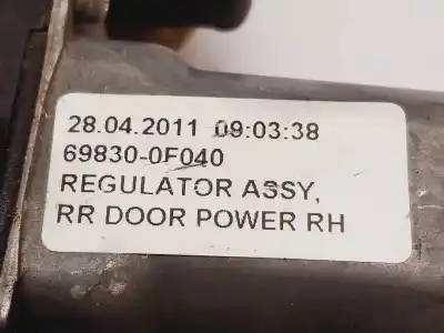 Peça sobressalente para automóvel em segunda mão elevador de vidros traseiro direito por toyota verso active referências oem iam 698300f040  