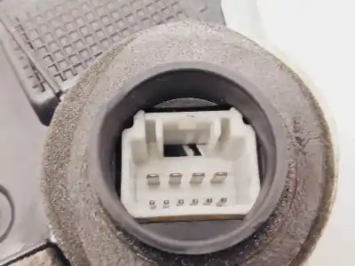 Second-hand car spare part front right door lock for lexus rx (_u3_) 400h (mhu38_) oem iam references 6904048071  