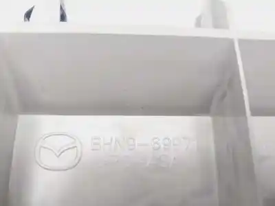 Автозапчастина б/у внутрішне світло для mazda 2 lim. () luxury посилання на oem iam bhn969971  