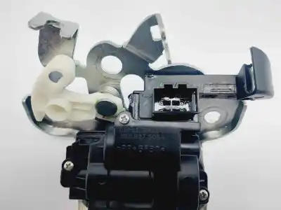 Автозапчасти б/у замок багажника/ворот за skoda rapid active ссылки oem iam 8r0827505a  a102523