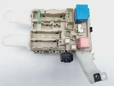 Peça sobressalente para automóvel em segunda mão caixa de fusíveis e relés por toyota verso active referências oem iam 827300f280