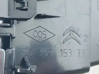 Автозапчастина б/у аераційна решіта для ds 5 style посилання на oem iam 9670715377  