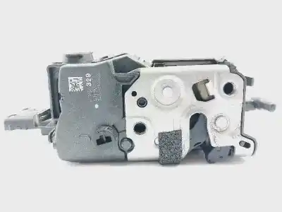 Second-hand car spare part  for PEUGEOT 5008  OEM IAM references 833329  A02333
