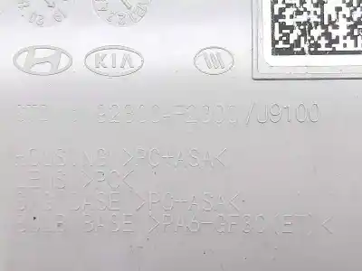 Second-hand car spare part interior light for kia stonic (ybcuv) tech oem iam references 92800f2000  