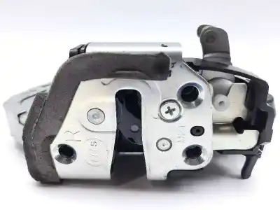 Piesă de schimb auto la mâna a doua ÎNCUIETOARE UȘA DIN DREAPTA SPATE pentru LEXUS IS  Referințe OEM IAM 6905053040  