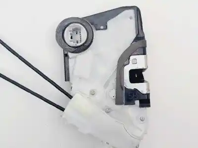 Peça sobressalente para automóvel em segunda mão fechadura da porta dianteira direita por toyota yaris city referências oem iam u3111130f3