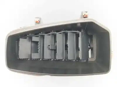 Pezzo di ricambio per auto di seconda mano griglia di aerazione per toyota corolla (e21)  riferimenti oem iam 5565002840 5565002850 