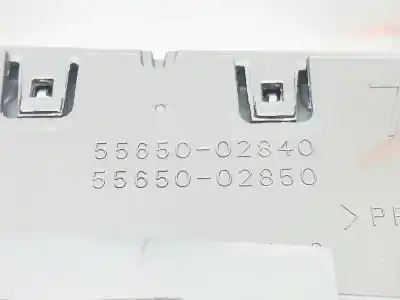 Pezzo di ricambio per auto di seconda mano griglia di aerazione per toyota corolla (e21)  riferimenti oem iam 5565002840 5565002850 