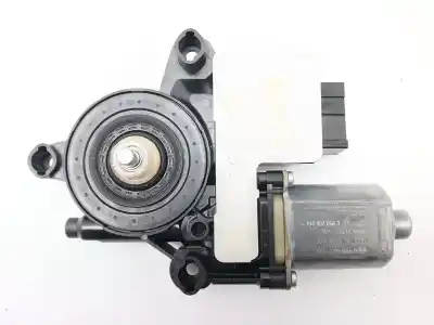 Recambio de automóvil de segunda mano de MOTOR ELEVALUNAS DELANTERO DERECHO para VOLKSWAGEN POLO VI (AW1, BZ1, AE1)  referencias OEM IAM 2Q1959882  