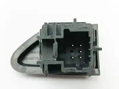 Second-hand car spare part hazard warning lights for renault captur dynamique oem iam references 252907372r  