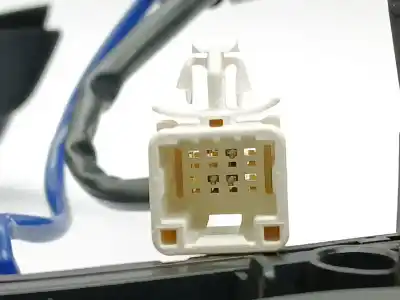 Peça sobressalente para automóvel em segunda mão comandos do volante por toyota auris (_e18_) 1.2 (nre185_) referências oem iam 8424712040  