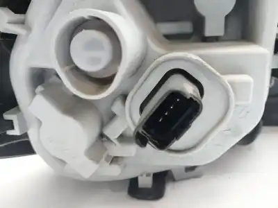 Pezzo di ricambio per auto di seconda mano luci posteriori destra per renault captur i (j5_, h5_) 0.9 tce 90 riferimenti oem iam 265502731r  
