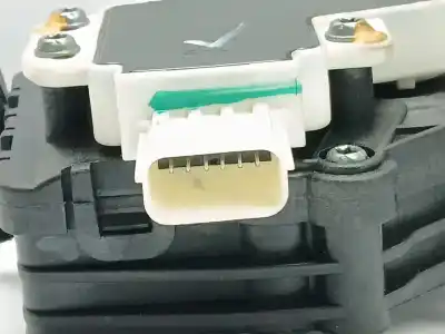 Second-hand car spare part accelerator pedal for opel mokka / mokka x (j13) 1.6 cdti (_76) oem iam references 96892406  