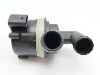Recambio de automóvil de segunda mano de BOMBA AGUA para VOLKSWAGEN SCIROCCO III (137, 138) 2.0 TDI referencias OEM IAM 5N0965561A  