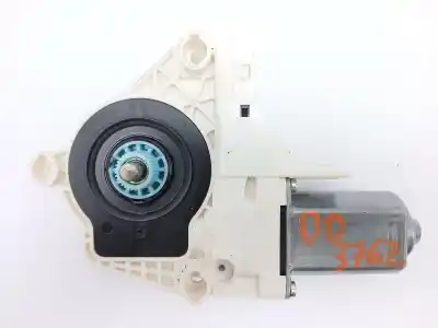 Pezzo di ricambio per auto di seconda mano Motore Alzacristalli Anteriore Destro per AUDI A1 (8X1, 8XK) 1.6 TDI Riferimenti OEM IAM 8K0959802C 1036A62113110  Pezzo di ricambio per auto di seconda mano Motore Alzacristalli Anteriore Destro per AUDI A1 (8X1, 8XK) 1.6 TDI Riferimenti OEM IAM 8K0959802C 1036A62113110