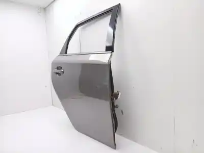 Автозапчастина б/у двері задні праві для toyota auris ranchera familiar (_e18_) 1.8 hybrid (zwe186_) посилання на oem iam 6700302390  