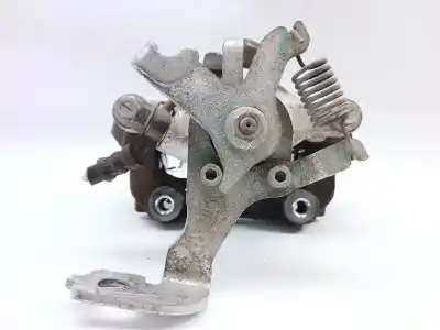 Автозапчасти б/у задний правый тормозной суппорт за toyota auris ranchera familiar (_e18_) 1.8 hybrid (zwe186_) ссылки oem iam 4783002261  