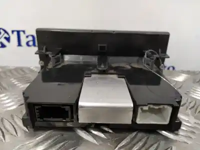 Second-hand car spare part multifunction display for volvo c30 (533) 1.6 d oem iam references 30797719 69199100 a555g