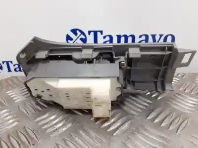 Peça sobressalente para automóvel em segunda mão botão / interruptor elevador vidro dianteiro esquerdo por toyota yaris (ksp9/scp9/nlp9) * referências oem iam   