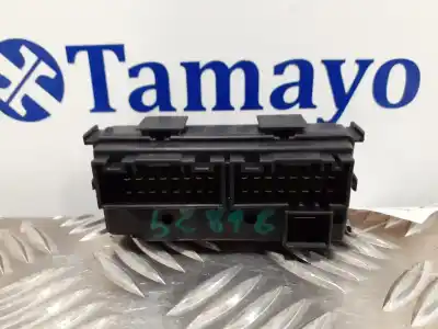 Pezzo di ricambio per auto di seconda mano scatola relè/fusibili per kia cee´d (jd) 1.6 crdi 128 riferimenti oem iam 919513x130  