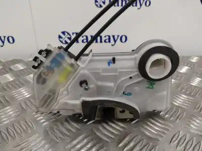Автозапчастина б/у замок заднього правого дверя для toyota aygo 1.0 cat посилання на oem iam    Автозапчастина б/у замок заднього правого дверя для toyota aygo 1.0 cat посилання на oem iam