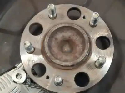 Second-hand car spare part rear right knuckle for kia cee´d (jd) 1.6 crdi 128 oem iam references   