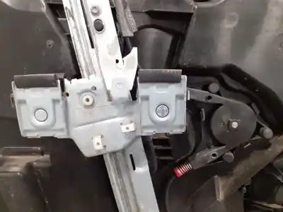 Автозапчасти б/у регулятор стекла переднего правого за ford fiesta vi (cb1, ccn) 1.25 ссылки oem iam 8a6114553a 8a61a045h16ag 8a61a045h16
