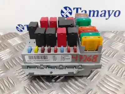 Second-hand car spare part fuse box unit for lancia ypsilon (101) 1.4 16v oro (10.2006->) oem iam references 51724662