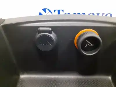 Автозапчастина б/у центральна консоль для citroen c4 lim. 1.6 hdi fap посилання на oem iam 9688975877 9671060877 96889758zd